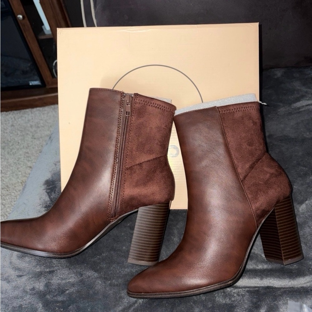 NIB- Soda Rich Brown Heeled Boots